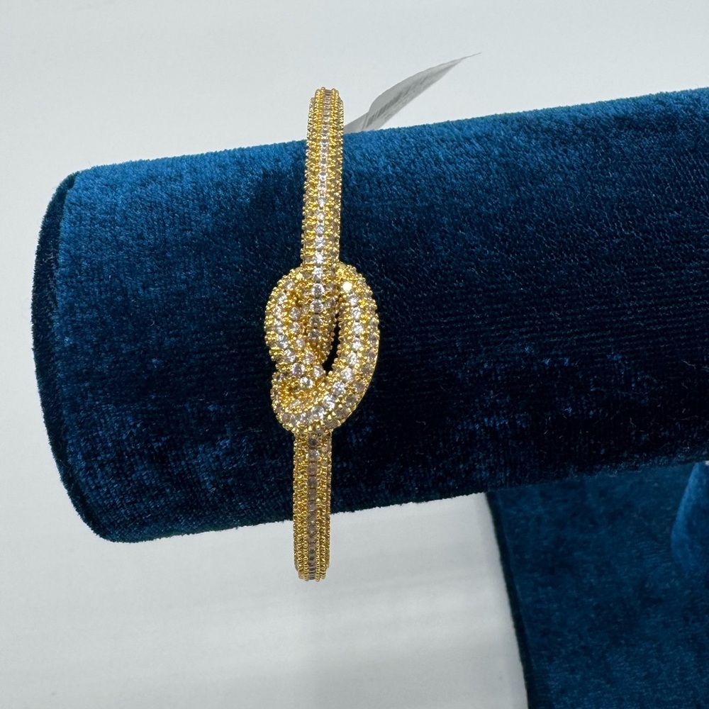 18k 3ct Knot Bangle - Picture 9 of 10